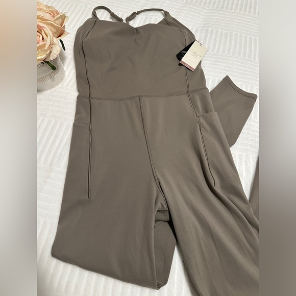 🆕 CALIA Inspire Adjustable Strap Bodysuit - Picture 5 of 15